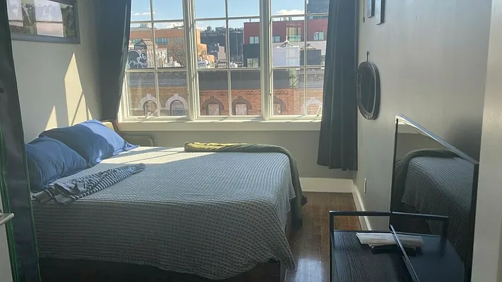 Rented by Nooklyn NYC LLC | media 17