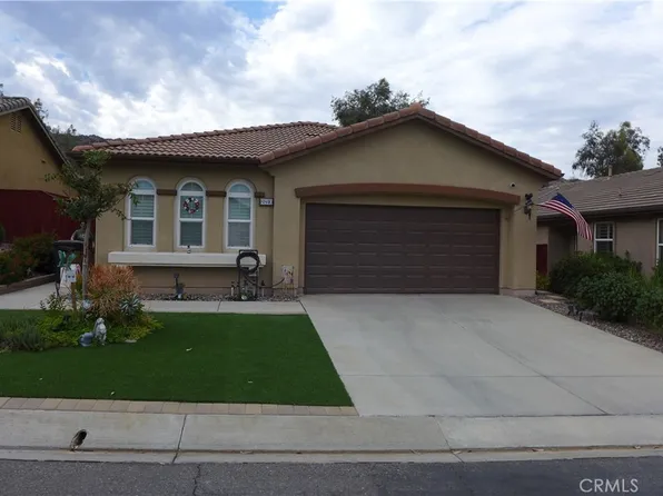 8840 Duval Ln, Hemet, CA 92545