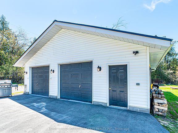 5th image of 75 Prescott Rd