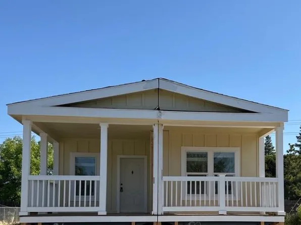 4 Commodore Ct, Sacramento, CA 95838