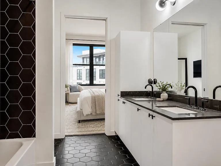 800 Embassy Dr #513 — Photo 15