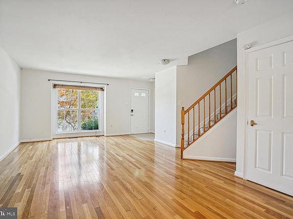 2nd image of 9205 Ridgefield Cir