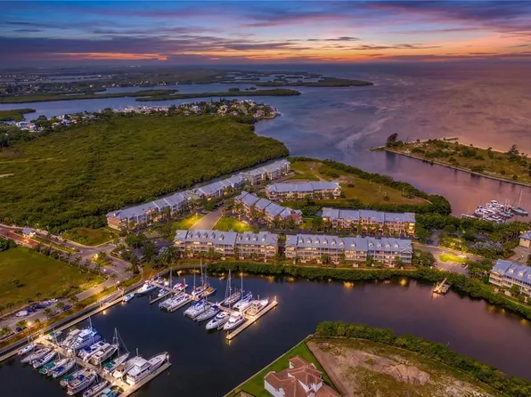 423 Bahia Beach Blvd, Ruskin, FL 33570