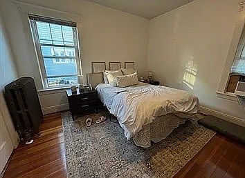 5th image of 143 Manthorne Rd #1