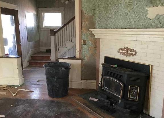 Additional Living Room