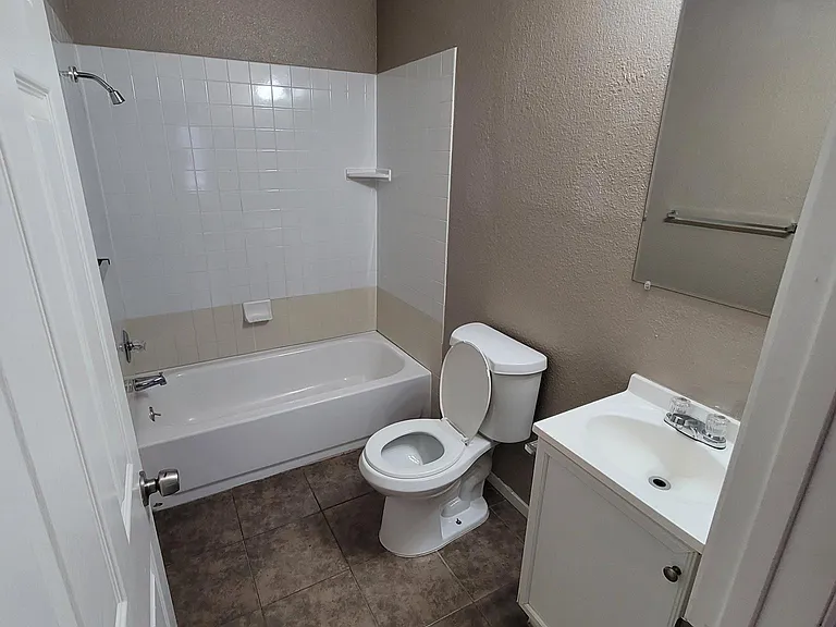 1801 Bearden Ave — Photo 8
