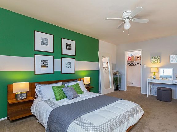 5th image of 1715 Gardenia Ave APT 314
