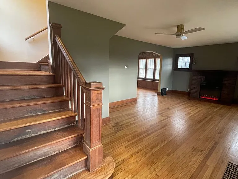 2852 Waters Rd — Photo 20