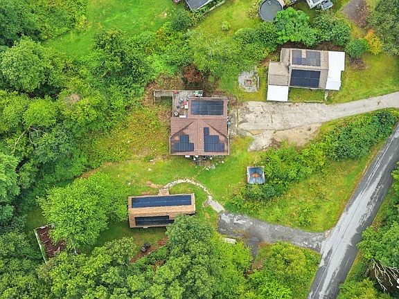 2nd image of 1-5 Mountain Hill Road