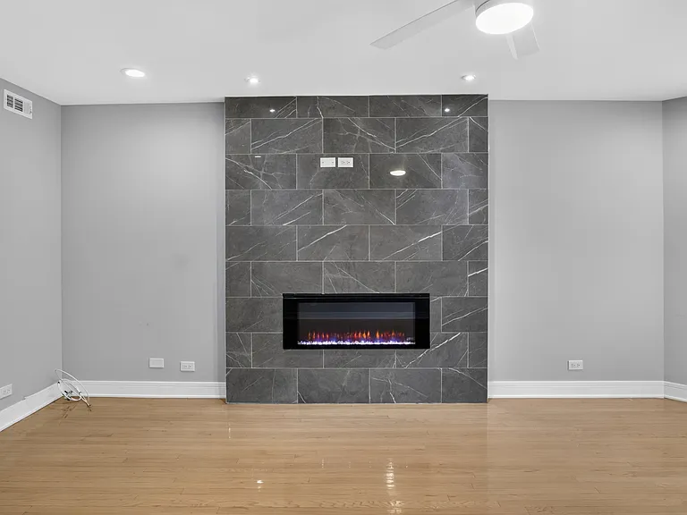 6629 S Ingleside Ave #2 — Photo 4