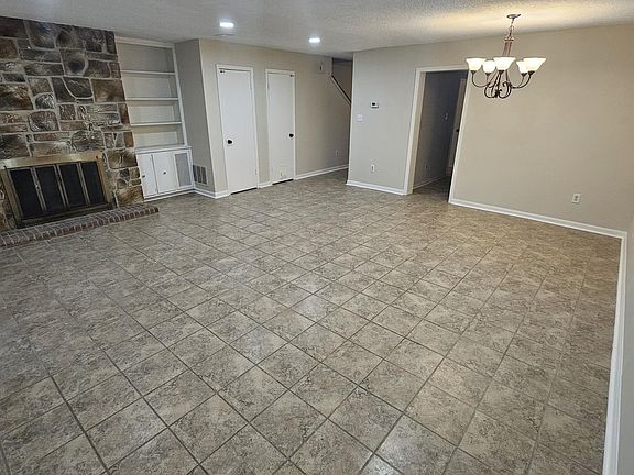 3rd image of 4047 Graham Oaks Ct #26