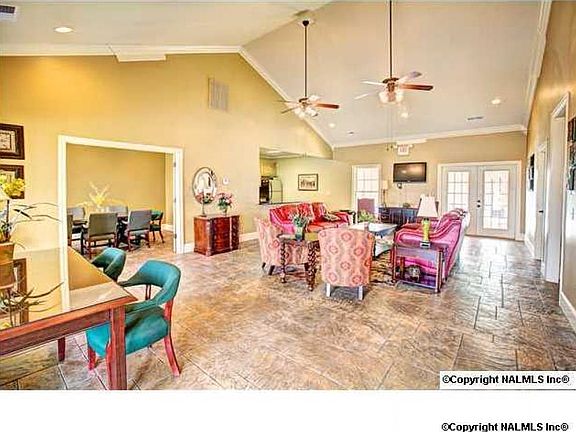 5th image of 7010 Southgate Dr SE
