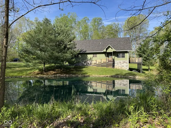1340 Apache Trl, Martinsville, IN 46151