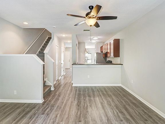 3rd image of 15844 Fishhawk View Dr