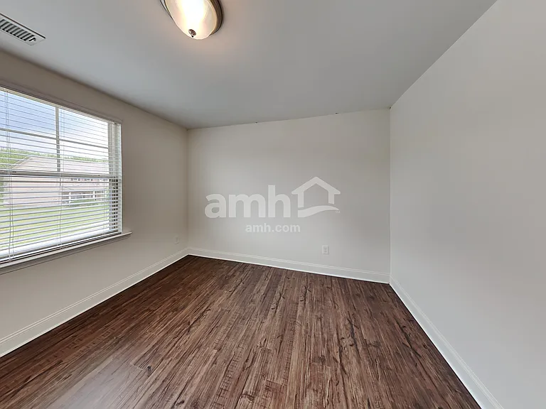 258 Makenna Dr — Photo 17