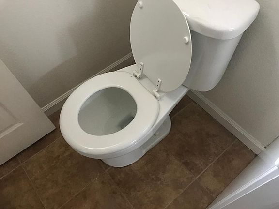 5th image of 4209 Cedar Dr