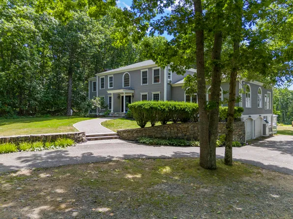 11 Payneton Hill Road, York, ME 03909