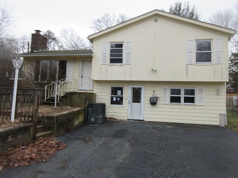 234 Howard Ave, Coventry, RI 02816 Zillow