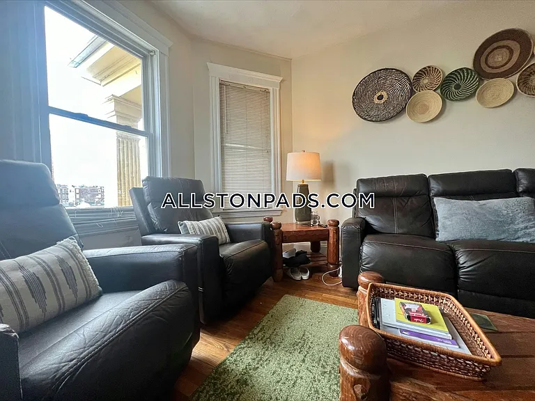 5 Harvard Ter #2 — Photo 11