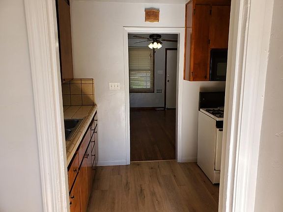 5th image of 475 S Willard Ave #475