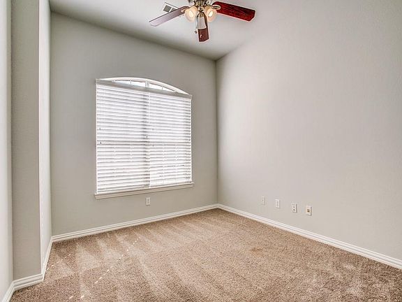 3rd image of 1307 Clear Springs Dr