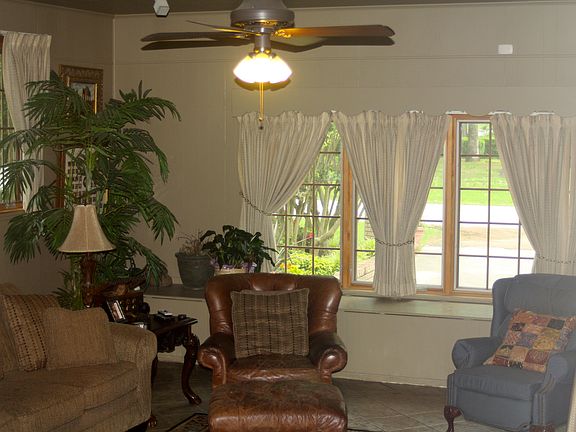 storage under windows