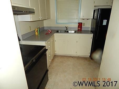 2nd image of 1615 Ecola Way
