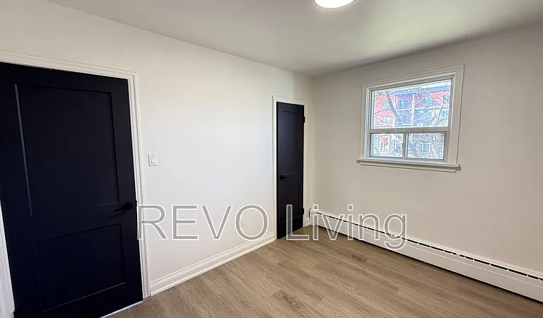 6911 Barker St #6 — Photo 3