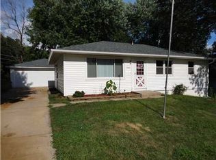 3505 Clover Dr SW, Cedar Rapids, IA 52404