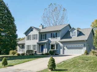 40 High Circle Dr NE, Iowa City, IA 52240