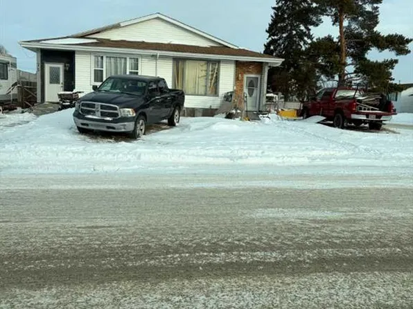 73 E Northey Ave, Red Deer, AB T4P 2A3