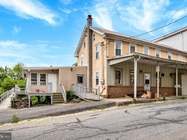 166 Tulpehocken St, Bernville, PA 19506