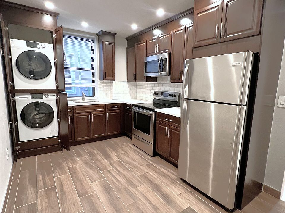 1st image of 25-28 33rd St #1F