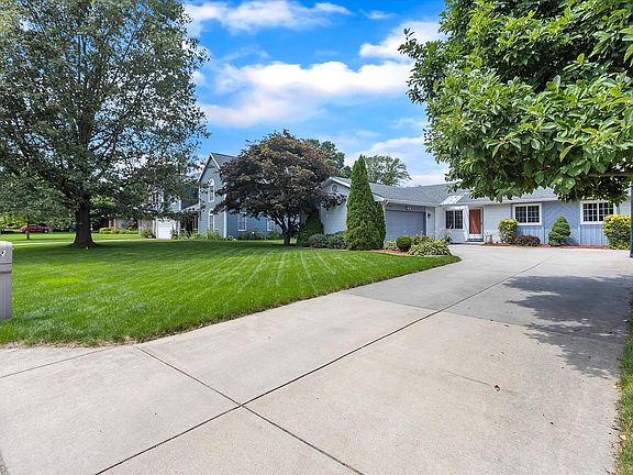 2nd image of 302 Eugene Dr
