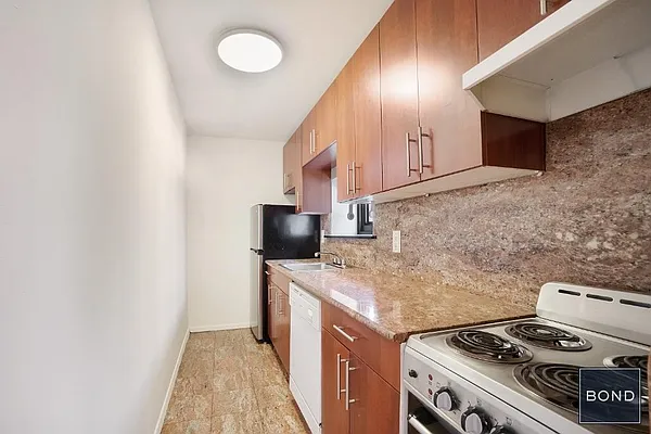 Rented by Bond New York | media 1