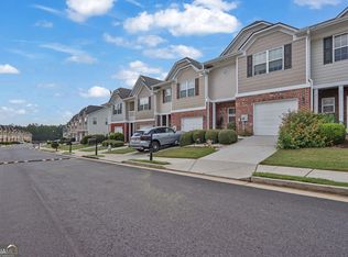 2118 Burns View Ln, Lawrenceville, GA 30044