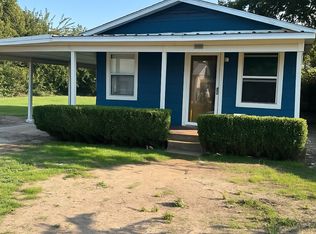 302 E Ash St, Decatur, TX 76234