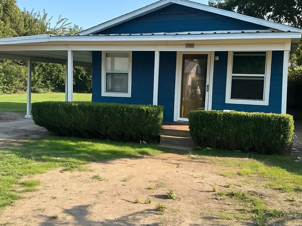 302 E Ash St, Decatur, TX 76234