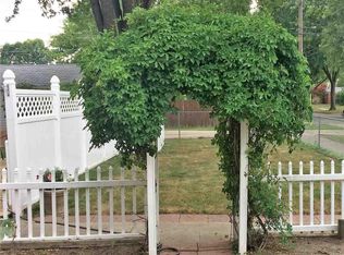 31057 Roan Dr, Warren, MI 48093