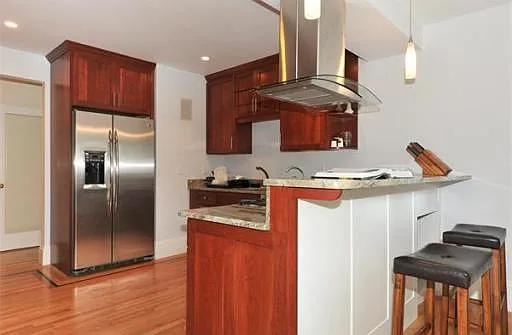 308 Cabot St — Photo 6