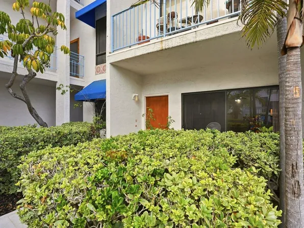 8310 Regents Rd Unit 1E, San Diego, CA 92122
