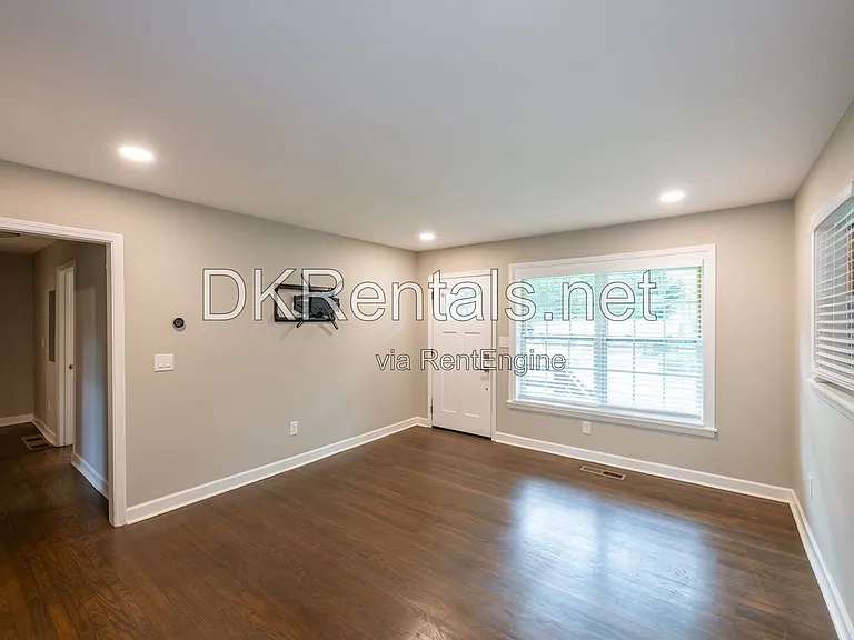 2131 Bixler Cir — Photo 4