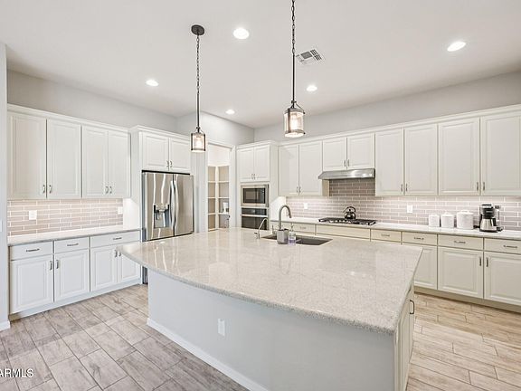 4th image of 41356 W CENTENNIAL Drive