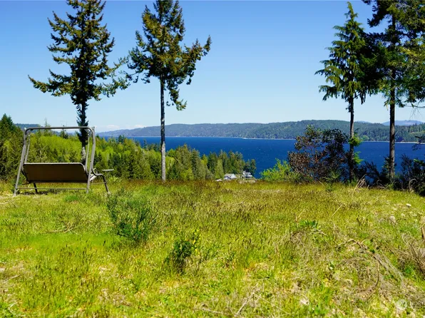 416 Sunrise Ridge Drive, Hoodsport, WA 98548