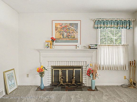5th image of 1054 Marigold Ave