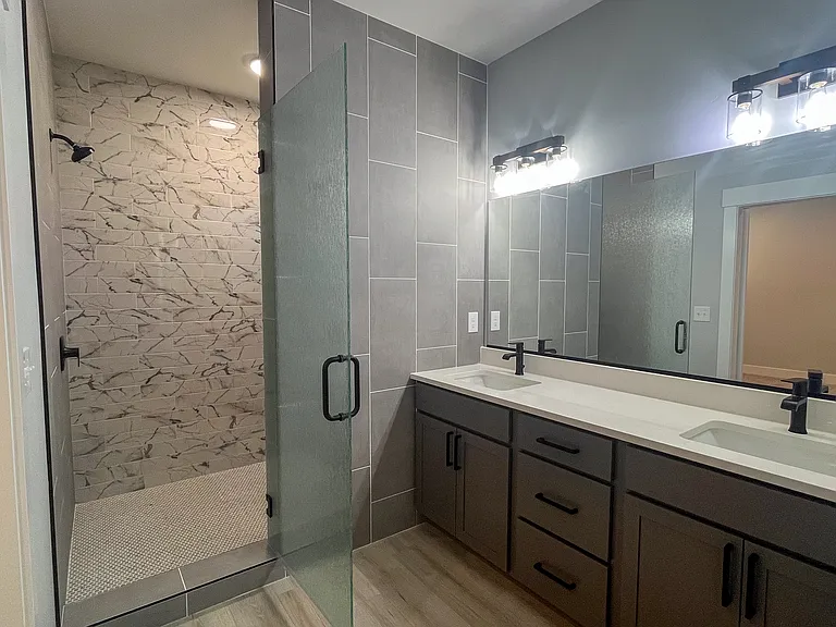 1204 W Dairy Farm Ln — Photo 16