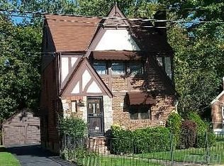 207 William St, Hempstead, NY 11550