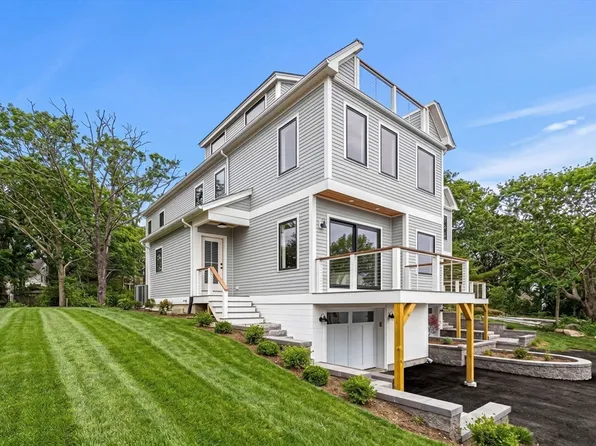 18-18R Starknaught Hts #A, Gloucester, MA 01930