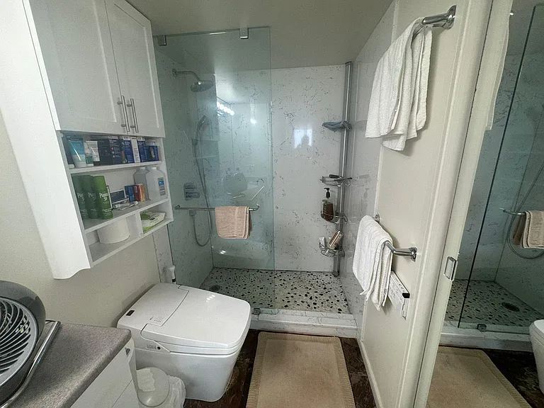 2600 Pualani Way #3104 — Photo 24