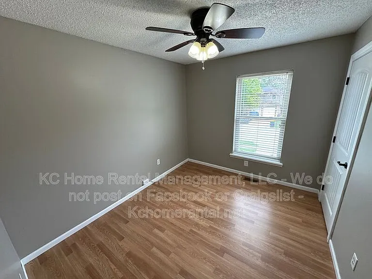 8704 N Shannon Ave — Photo 18